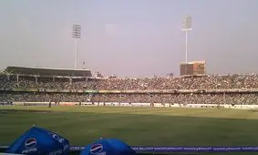 کشته شدن ۱۱ نفر در حادثه ازدحام مرگبار در ورزشگاه بنگلور هند/ ویدئو