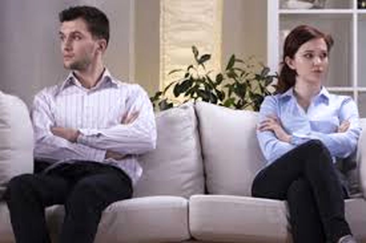  10 دلیل کم حرف زدن مردان 