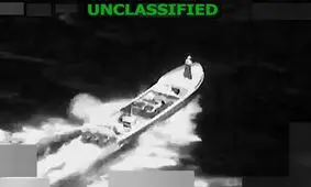 حمله آمریکا به یک قایق حامل مواد مخدر در جنوب اقیانوس آرام ۲ کشته بر جای گذاشت