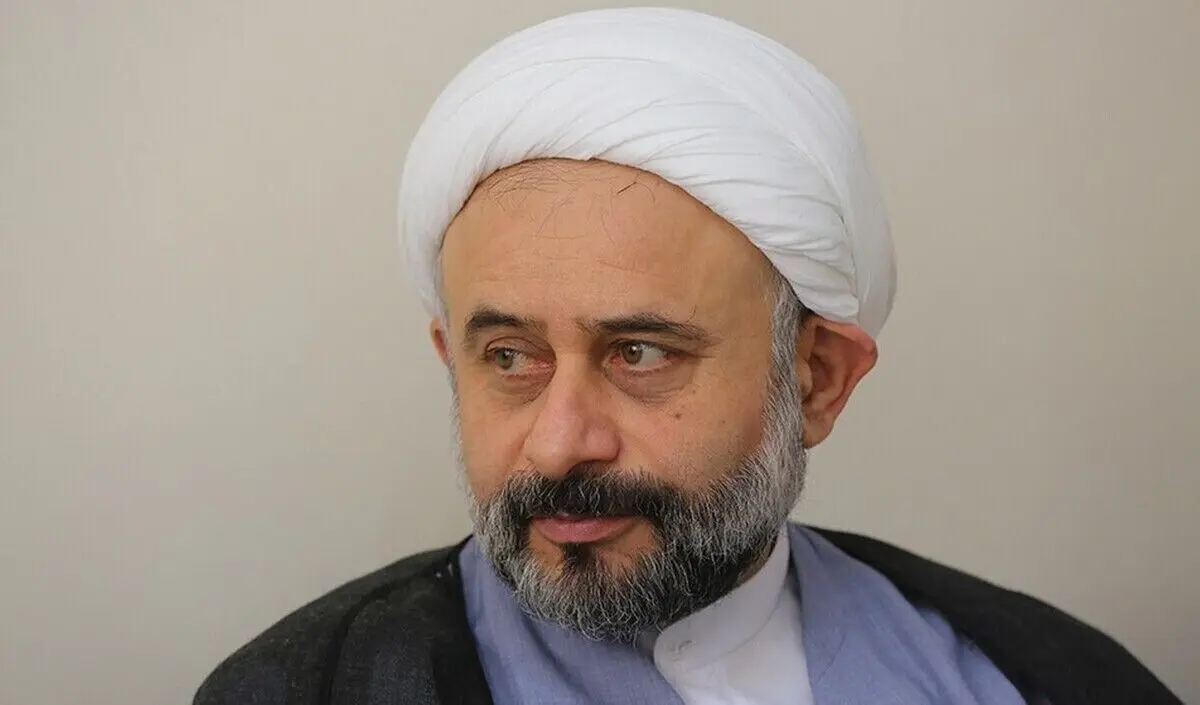 خانمی که روسری‌ را بر می‌دارد، می‌گوید می‌خواهم با ظلم مبارزه کنم/ به‌ خاطر مسأله حجاب جامعه را گرفتار کرده‌ایم

