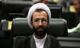 منافع ارز ۴۲۰۰ تومانی فقط به جیب ۱۰۰ نفر می رود/ این ۱۰۰ نفر برای ۸۵ میلیون نفر تصمیم می‌گیرند