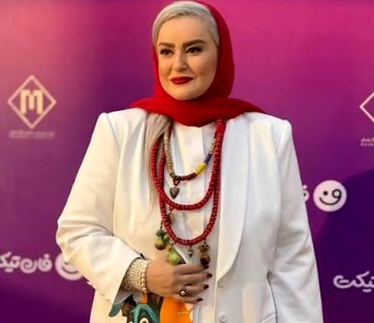 تیکه‌‌پرانی و شوخی خنده‌دار منوچهر هادی با استایل بامزه نعیمه نظام‌دوست/ ویدئو