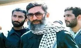  سفر به تاریخ؛ «رهبر انقلاب» با لباس نظامی در «مانور دریایی شهادت»؛ سال 1366 