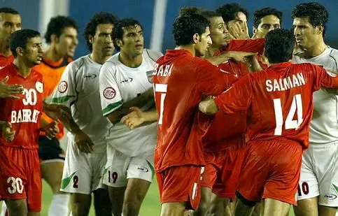 واکنش علی مطهری به ادعای بازیکن سابق درباره باخت عمدی از بحرین در سال 2002/ چه کسی از تهران دستور باخت به تیم ملی فوتبال را داد؟/ ویدئوی سخنان بهروز رهبری‌فرد 