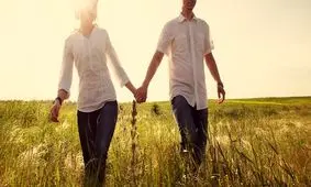 نشانه های عشق؛ از کجا بفهمیم کسی به ما علاقه دارد یا نه؟