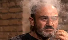 چهره مهران غفوریان در «بی پدر»