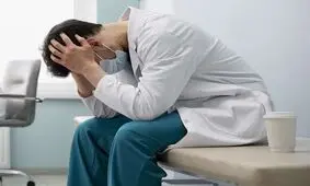 آیا پزشکان ایرانی از حرفه خود رضایت کافی دارند؟