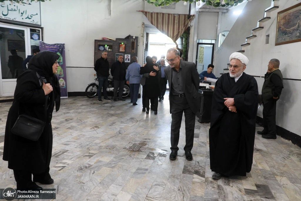 تصاویر: مراسم تشییع برادر سید مصطفی تاجزاده