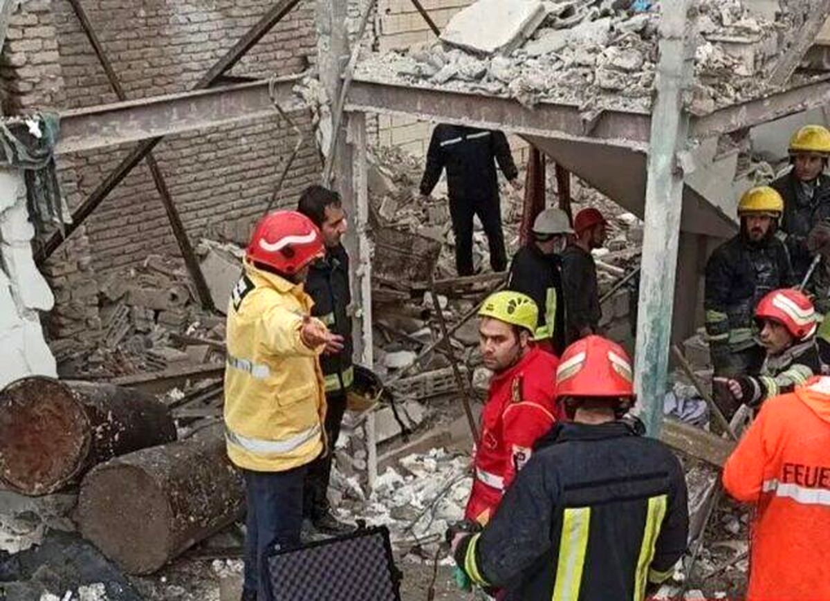انفجار گاز شهری در تبریز ۳ خانه را تخریب کرد