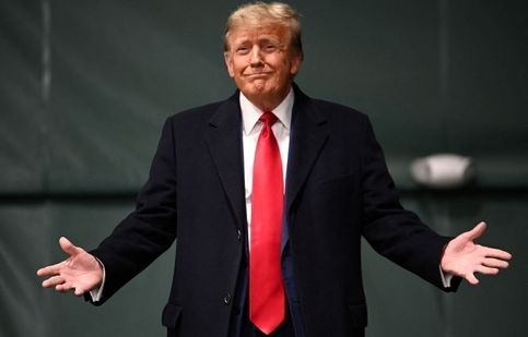 علاقه ترامپ به دیکتاتوری؛ کاش وزرایم مثل وزرای شی از من می‌ترسیدند!

