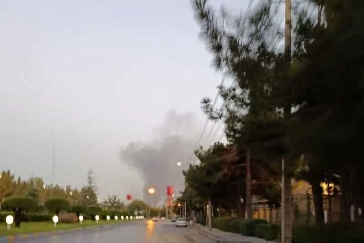 دود مشاهده شده در آسمان مشهد مربوط به آتش سوزی خار و خاشاک است
