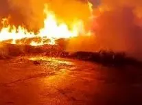 آتش‌سوزی گسترده بازار و خانه‌های اندونزی/ ویدئو 