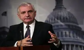 انتقاد شدید سناتور آمریکایی از حمله به ایران