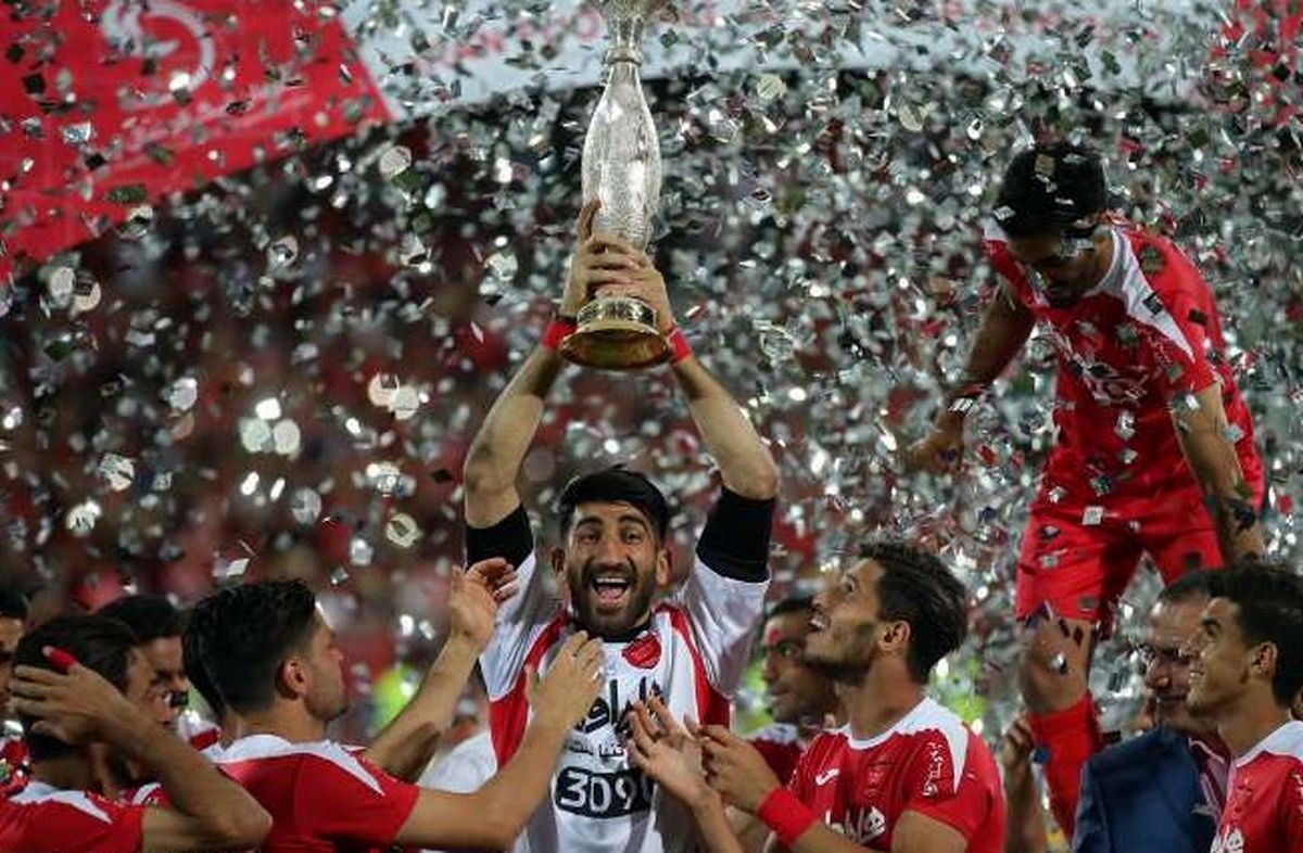 هواداران پرسپولیس مانع انتقال بیرانوند به استقلال شدند!

