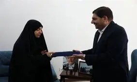 ابلاغ سلام رهبر انقلاب به خانواده شهید فریدون عباسی توسط مخبر

