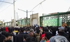 بگومگوی سخنگوی فدراسیون فوتبال و مجری تلویزیون درباره حاشیه های ورزشگاه مشهد/ ویدئو