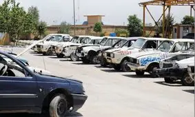 ماجرای خودرو‌های پوسیده در یک پارکینگ دولتی/ ویدئو