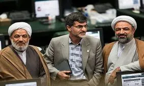 تکذیب خبر استعفای ۴۳ نماینده مجلس

