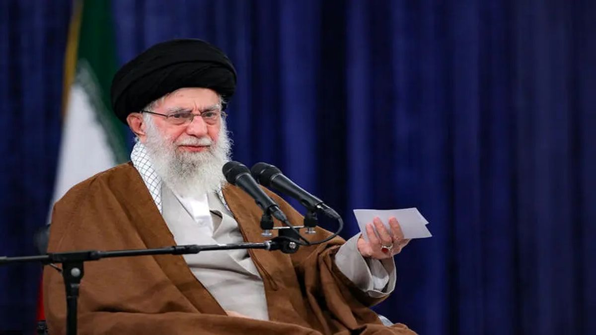 رهبر انقلاب سخنران مراسم سالگرد امام خمینی هستند/ لغو نماز جمعه ۱۶ خرداد در حرم امام