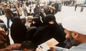حال و هوای مردم و مقامات در انقلاب ایران/عکس