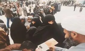 حال و هوای مردم و مقامات در انقلاب ایران/عکس