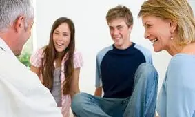 والدین تا چه زمانی باید از فرزندان بزرگسال خود حمایت کنند؟ 