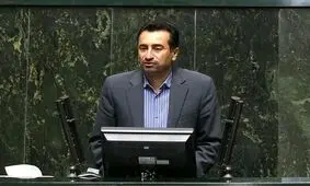 انتقاد از پلیس به خاطر تعلل در صدور گواهینامه موتورسیکلت زنان: صدور گواهینامه زنان یک مطالبه عمومی است