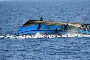 غرق یک فرابر با ۶۵ سرنشین در نزدیکی بالی اندونزی؛ ۴۳ تن مفقود هستند

