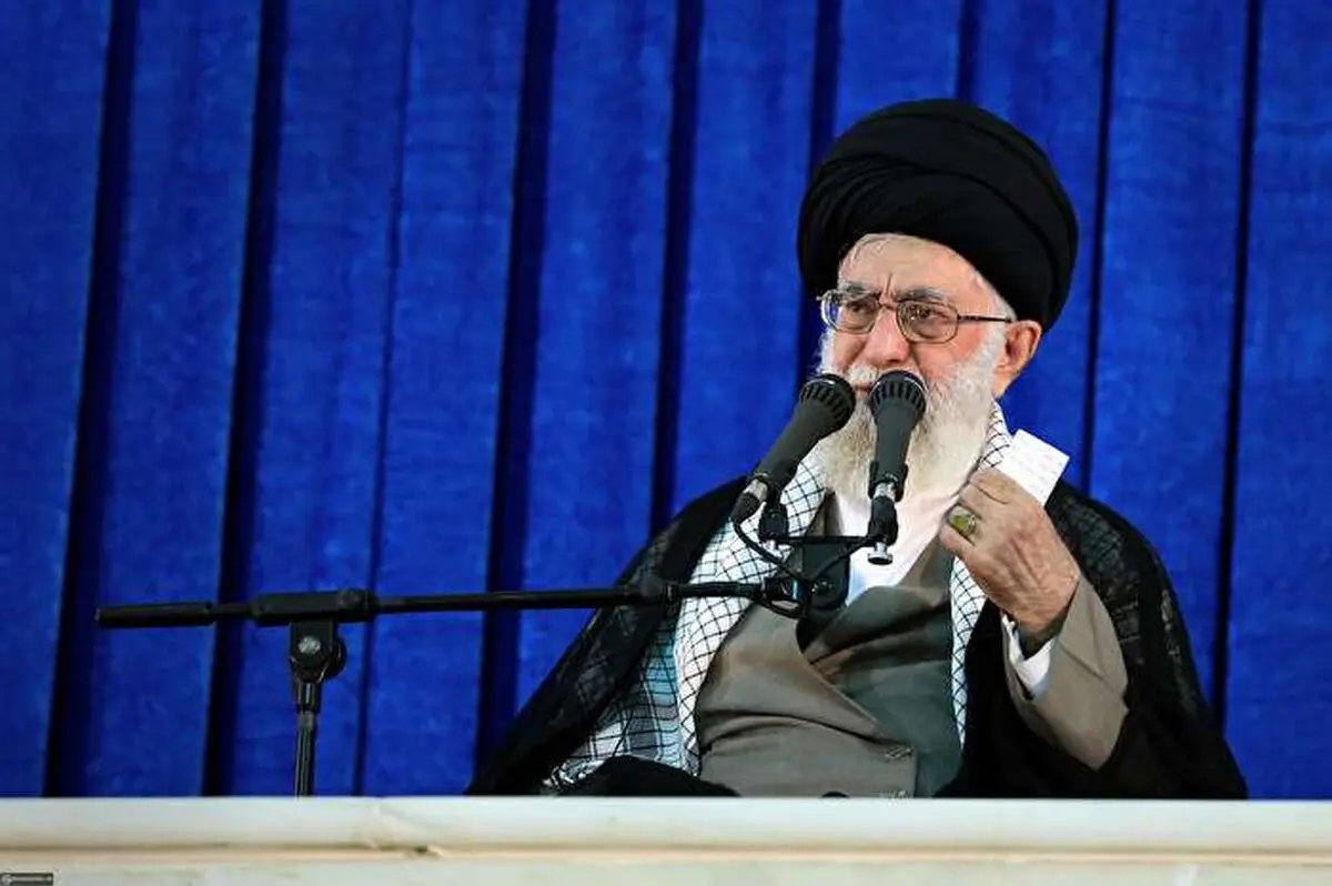 رهبر انقلاب تاکنون به چه کسانی لقب خائن داده‌اند؟