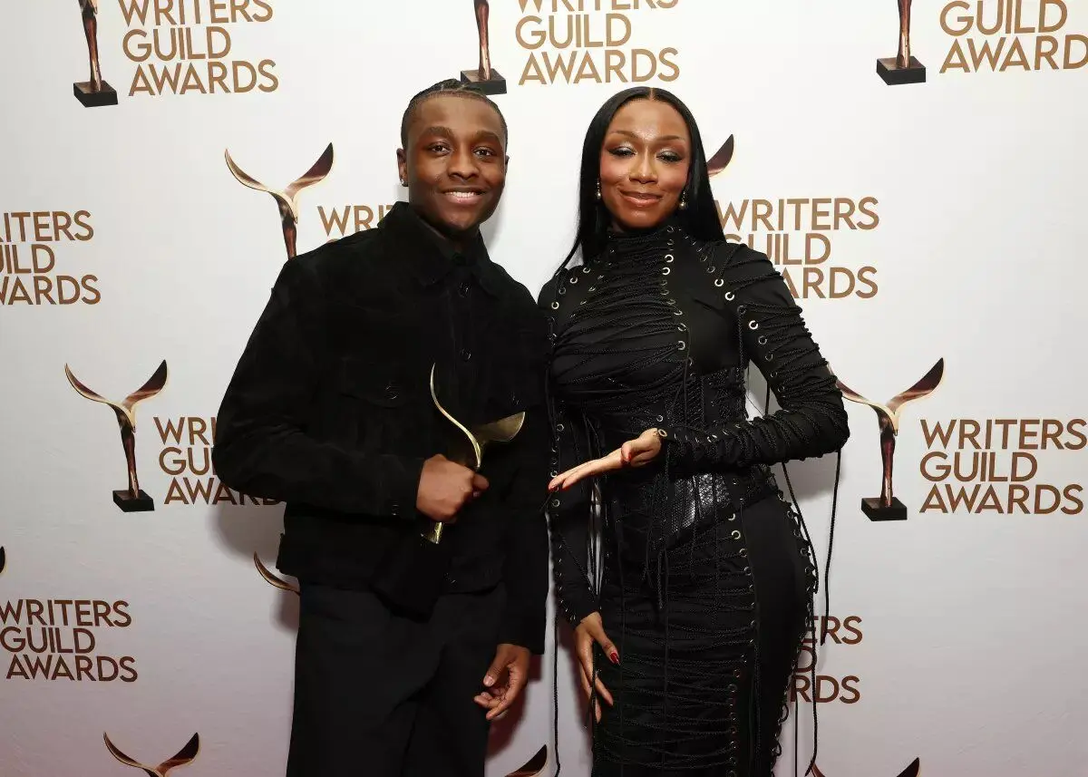 برندگان جوایز انجمن نویسندگان آمریکا ۲۰۲۶ معرفی شدند / «گناهکاران» و «نبردی پس از دیگری» درخشیدند/ شب پرفروغ کمدی‌ها در جوایز نویسندگان آمریکا