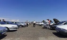 گرانی 4 خودرو در بازار/ وزارت صمت برای کاهش قیمت شوآف می کند
