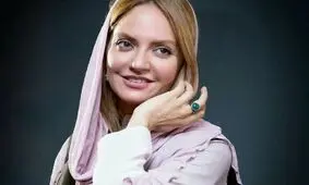 مهناز افشار در تجمع اعتراضی دوسلدورف آلمان