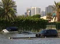  آب‌گرفتگی گسترده در دبی/ ویدئو 