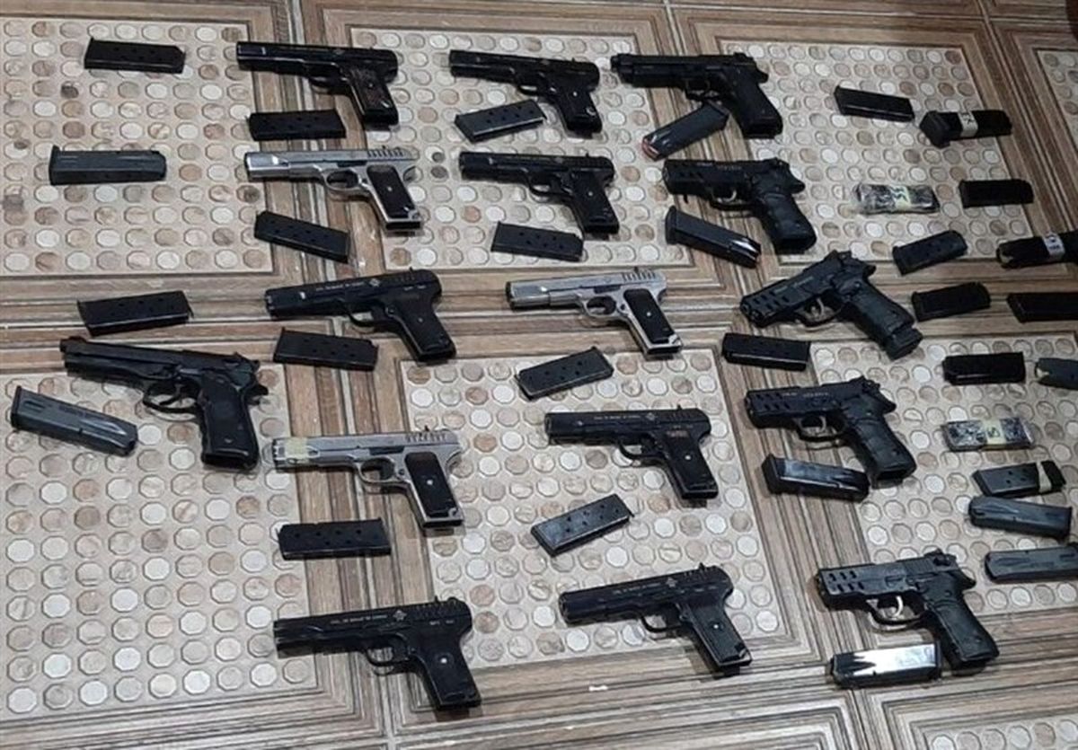 انهدام شبکه قاچاق سلاح و مهمات در مهاباد