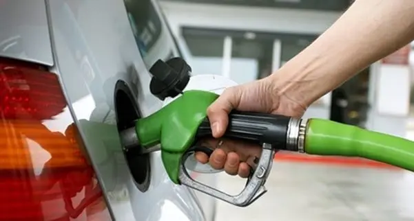 ردپای بنزین ۶۰ تا ۷۵ هزار تومانی در بودجه ۱۴۰۵