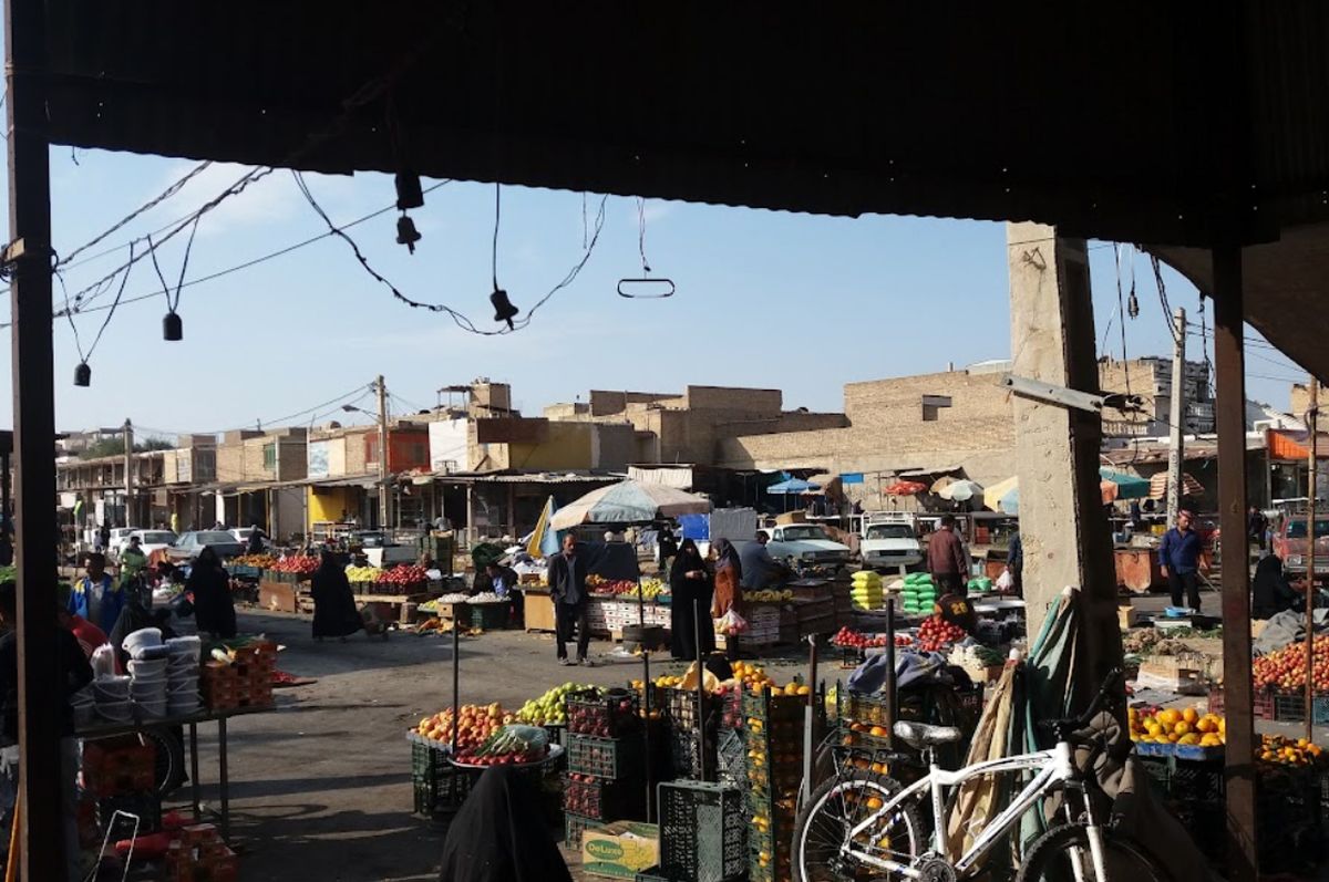 ساماندهی بازارچه صدف اهواز با جابجایی دستفروشها