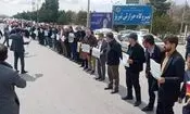 تشکیل زنجیره انسانی در مقابل نیروگاه حرارتی تبریز/ عکس

