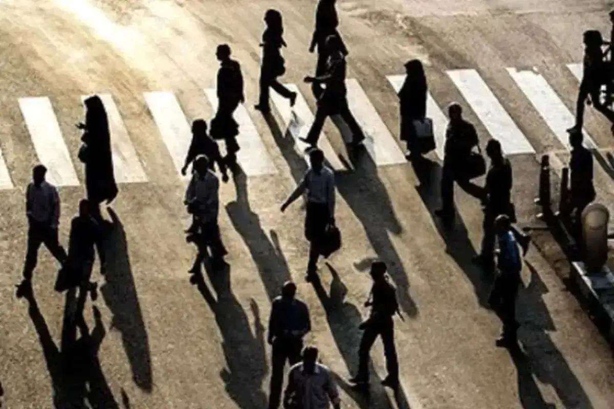 زندگی زیر سایه جنگ؛ از نگاه چه کسی می‌گوییم همه چیز عادی است؟

