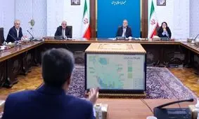 تاکید پزشکیان بر حضور بخش خصوصی در حوزه حمل و نقل ریلی، جاده‌ای و توسعه اسکله‌ها

