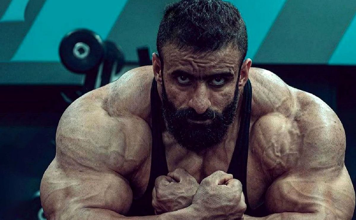 واکنش هادی چوپان به رفتار ناشایست با یکی از طرفدارانش/ عکس