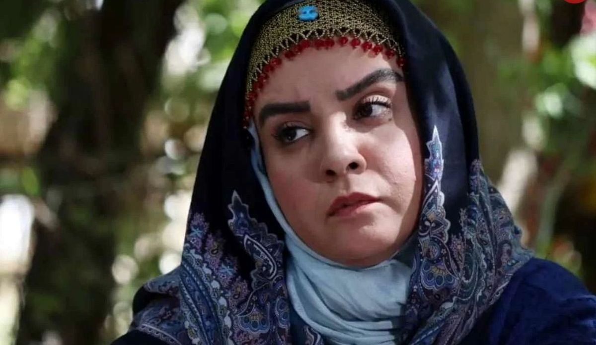 تیپ و چهره تازه «ماه کاووس» سریال نون خ کنار پدرش در 37 سالگی/ عکس