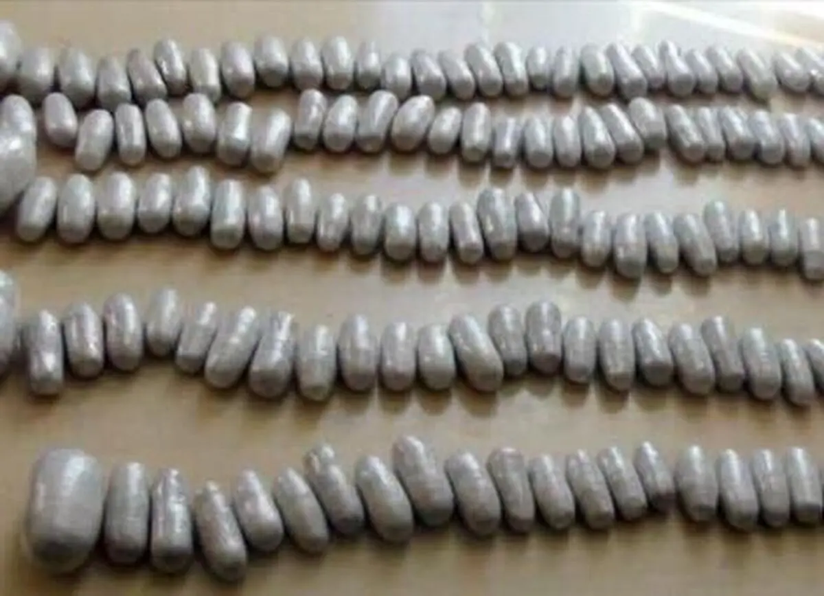 فوت یک زن بر اثر باز شدن بسته مواد مخدر در معده‌/ ۹۸۵ گرم مواد مخدر در معده او بود