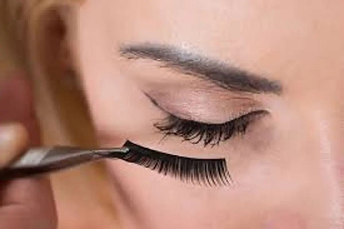 مژه مصنوعی دانه ای، کامل یا نیمه؟ کدام آرایش چشم را زیباتر میکند؟