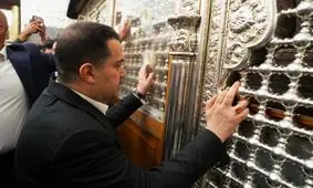 السودانی پس از اعلام نتایج اولیه انتخابات، به زیارت حرم امامین کاظمین علیهما السلام رفت/ ویدئو