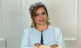 شبنم قلی‌خانی کیک تولد دوران کودکی خود را با دخترش پخت/ ویدئو