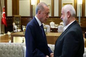 اعضای خانواده اسماعیل هنیه از غزه خارج شدند