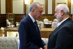 اعضای خانواده اسماعیل هنیه از غزه خارج شدند

