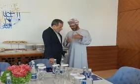 گفت‌وگوی خصوصی عراقچی و وزیر خارجه عمان