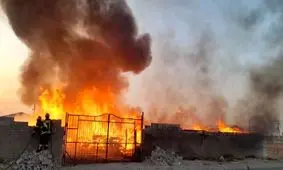 آتش سوزی در یک واحد تنباکو فروشی در هشترود