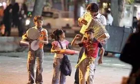 اقدام اداره اوقاف باعث وحشت کودکان کار شد/ یک‌روزه تلاش چند ساله ما را بر باد دادند